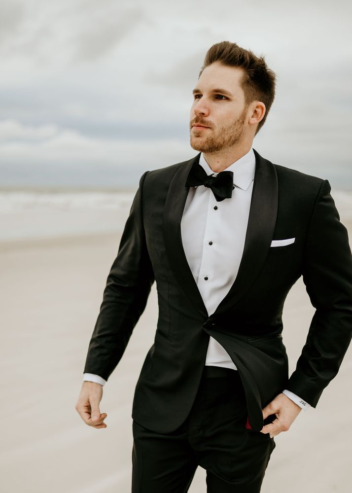 LIVE TALENT Updated October 2024 Request Information 52 Photos