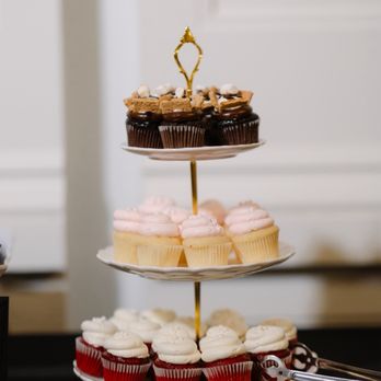Patty's Cakes and Desserts - Mini Cupcakes - Bakeries Near Me - Fullerton, California