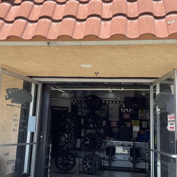 Gomez Custom Wheels & Tires - Auto Parts & Supplies Near Me - Fontana, California Gomez Custom Wheels & Tires - Auto Parts & Supplies Near Me - Fontana, California