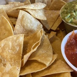 Mo Burrito - Chips and salsa
