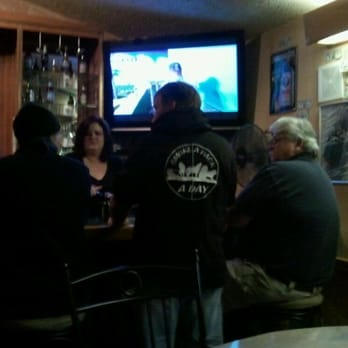 Trophy Lodge - Typical Alaskan. Check out the sweatshirt. - Hotels Near Me - Delta Junction, Alaska