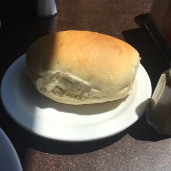 Pete's Barbeque - The bread from the dinner - Barbeque Near Me - San Francisco, California