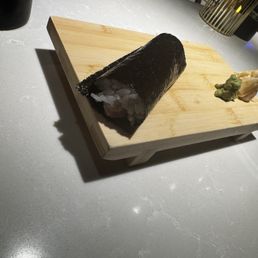 Hand roll Hand roll