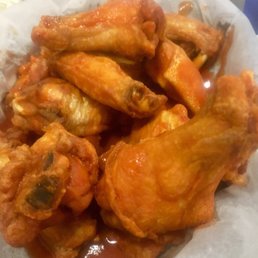 Dozen wings hot good quality minimally spicy good flavor Dozen wings hot good quality minimally spicy good flavor