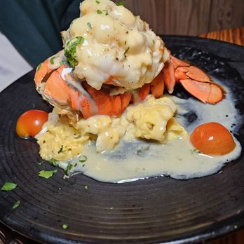Cappy's Restaurant - Homard - New American Near Me - San Antonio, Texas
