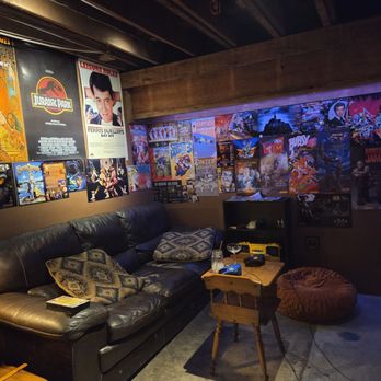 My Friend’s House - Pizza Near Me - Redlands, California
