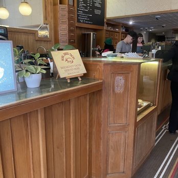 Stumptown Coffee Roasters - Coffee & Tea Near Me - New York, New York