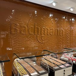 Bachmann - Chocolate wall
