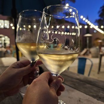 Carruth Cellars - Happy hour chardonnay - Wineries Near Me - San Diego, California Carruth Cellars - Happy hour chardonnay - Wineries Near Me - San Diego, California