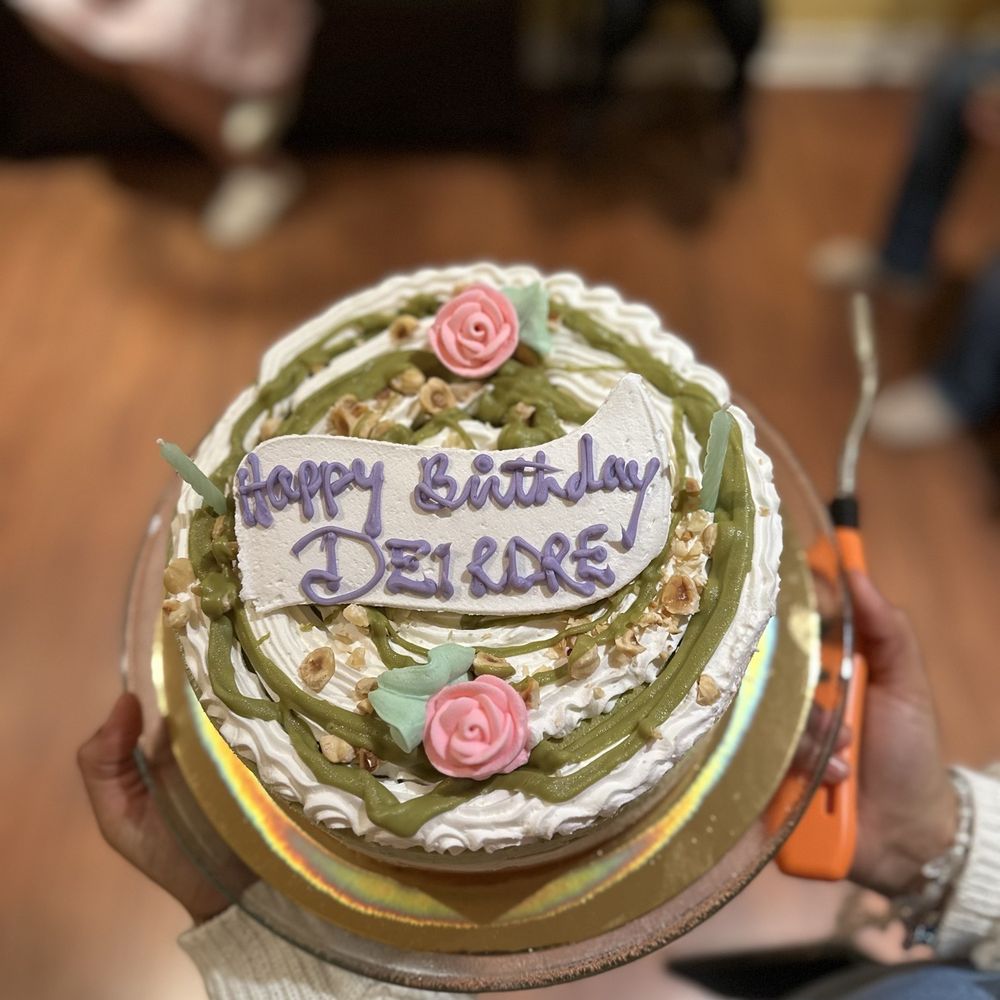 Novello Desserts - 8" Gelato cake - two flavours - Desserts Near Me - Markham, Ontario Novello Desserts - 8" Gelato cake - two flavours - Desserts Near Me - Markham, Ontario