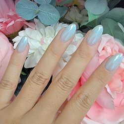 Nail Club - Baby blue chrome with medium almond shape nails