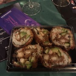 Asia Restaurant Sushi Bar - Schlecht zusammengezimmertes Sushi