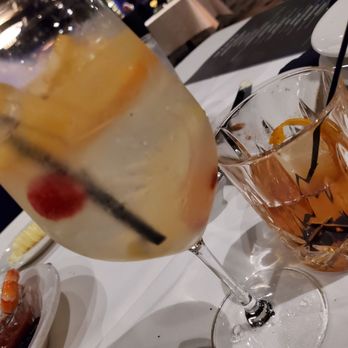 Morton's The Steakhouse - Seasonal Sangria and The Manhattan - Steakhouses Near Me - Honolulu, Hawaii Morton's The Steakhouse - Seasonal Sangria and The Manhattan - Steakhouses Near Me - Honolulu, Hawaii