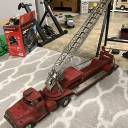 Allen Antique Mall - Tonka aerial ladder truck