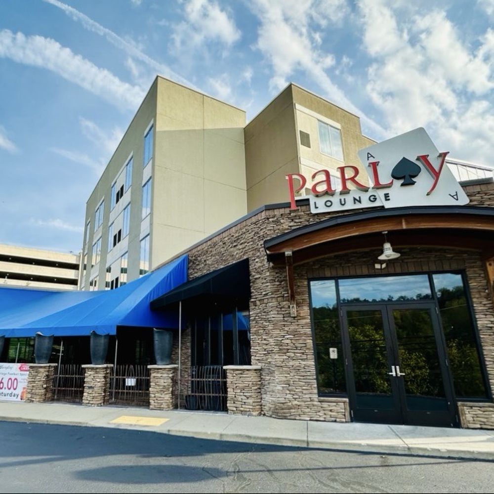 Parlay Lounge - Exterior of restaurant and hotel - Lounges Near Me - Washington, Pennsylvania