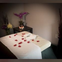 K and H Massage