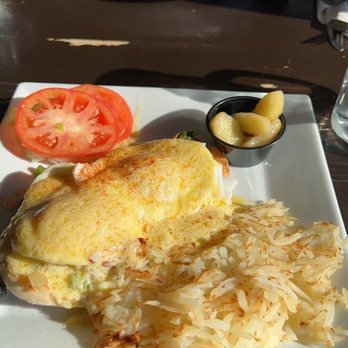 Le Peep - Harvest Benedict - Breakfast & Brunch Near Me - Edison, New Jersey
