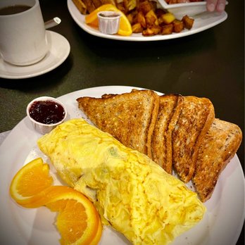 Paul's Omelettery Restaurant - Da Vinci's Omelette! Chorizo, Mushrooms, Tomatoes, Spinach & Feta - Breakfast & Brunch Near Me - Vancouver, British Columbia Paul's Omelettery Restaurant - Da Vinci's Omelette! Chorizo, Mushrooms, Tomatoes, Spinach & Feta - Breakfast & Brunch Near Me - Vancouver, British Columbia