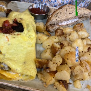 First Watch - The Works Omelette - Breakfast & Brunch Near Me - Wellington, Florida First Watch - The Works Omelette - Breakfast & Brunch Near Me - Wellington, Florida