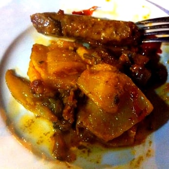 Michigan - patatas a la riojana con salchichas - Spanish Near Me - Barcelona, B Michigan - patatas a la riojana con salchichas - Spanish Near Me - Barcelona, B