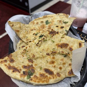 Madras Kitchen - Garlic Naan 1pc - Seafood Near Me - Hamilton Township, New Jersey