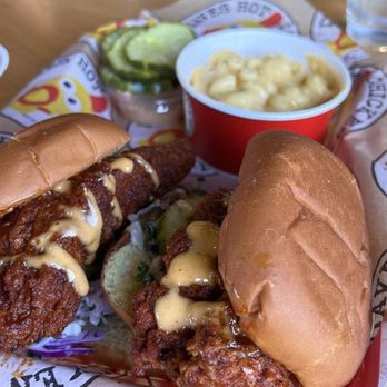 Dave's Hot Chicken - Chicken Shop Near Me - Portland, Oregon