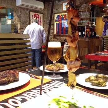 Melic del Gòtic - Pineapple & Chicken Skewer - Mediterranean Near Me - Barcelona, B