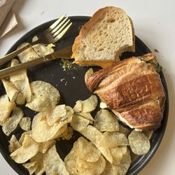 Blawenburg Bistro - Pesto chicken