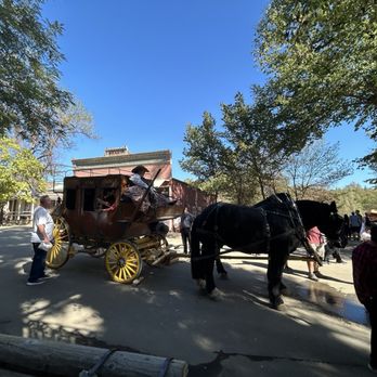 Quartz Mountain Stage Lines - Full shot of our ride - Horseback Riding Near Me - Columbia, California