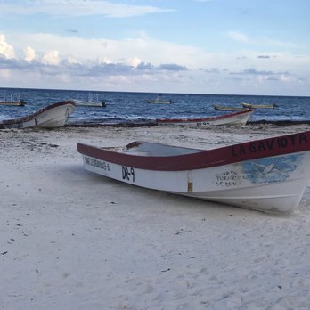 Hotel Villa Pescadores - The fishing boats on the beach in the evening... - Hotels Near Me - Cancún, ROO