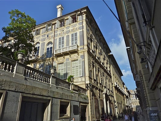 Via Garibaldi by null