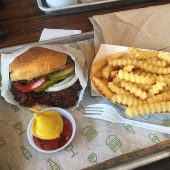 Shake Shack Buckhead - Shack Burger & the best darn Crinkle Fries in the city - Burgers Near Me - Atlanta, Georgia Shake Shack Buckhead - Shack Burger & the best darn Crinkle Fries in the city - Burgers Near Me - Atlanta, Georgia