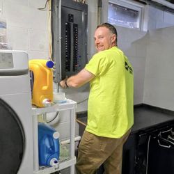 Pro Circuit Electric - Labor with a smile!