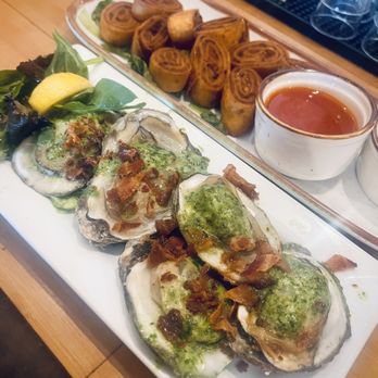 Boro Restaurant And Bar - Oysters & Crab Tostadas - Tapas Bars Near Me - Swansboro, North Carolina