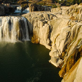 Shoshone Falls Park - Shoshone Falls when farmers and ranchers divert the Snake River for irrigation. - Parks Near Me - Twin Falls, Idaho Shoshone Falls Park - Shoshone Falls when farmers and ranchers divert the Snake River for irrigation. - Parks Near Me - Twin Falls, Idaho