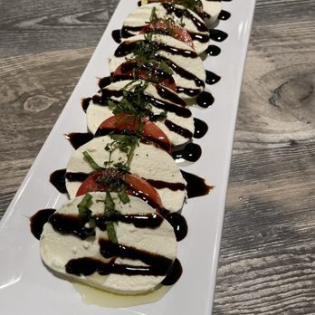 Mamma Mia - Caprese - Italian Near Me - Riverside, California Mamma Mia - Caprese - Italian Near Me - Riverside, California