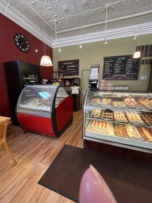 Presti's Bakery by null