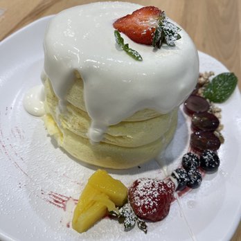 Motto Tea Cafe - Motto's Signature Cheese Mousse Souffl Pancake - Bubble Tea Near Me - San Gabriel, California
