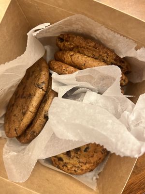The Famous 4th Street Cookie Company by null