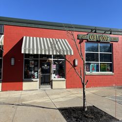 Oblong Books