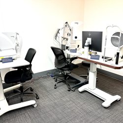 Peachtree Corners Eye Clinic - Pre-test Room