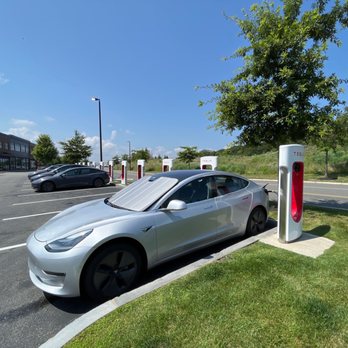 Tesla Charger - Lynnfield, MA, Tesla Supercharger - EV Charging Stations Near Me - Lynnfield, Massachusetts Tesla Charger - Lynnfield, MA, Tesla Supercharger - EV Charging Stations Near Me - Lynnfield, Massachusetts