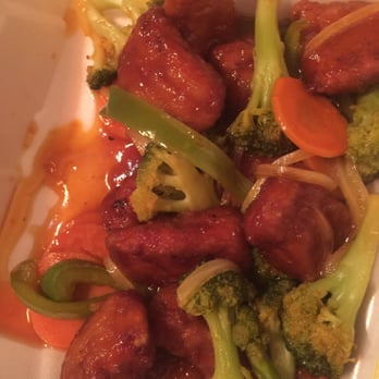Hk Seafood & Wings - General Tso's Chicken (I hadn't eaten any when I took this picture!) - Cajun/Creole Near Me - Houston, Texas