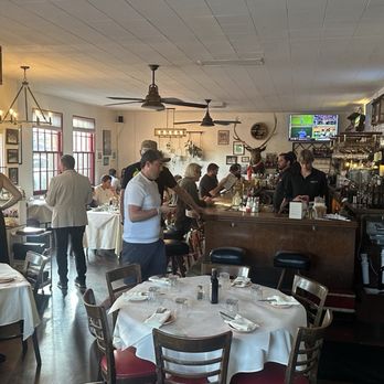 Arnoldi’s Cafe - Italian Near Me - Santa Barbara, California