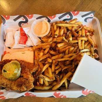 Roaming Rooster - Chicken Wings Near Me - North Bethesda, Maryland