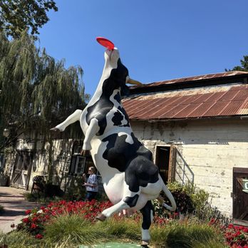Harmony Glassworks - Cow - Art Schools Near Me - Harmony, California Harmony Glassworks - Cow - Art Schools Near Me - Harmony, California