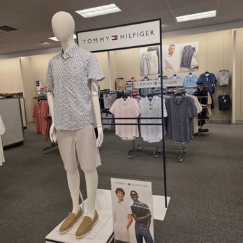 Kohl's - The brand name Tommy Hilfiger is well represented there. - Department Stores Near Me - ROANOKE, Virginia