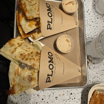 Plomo Quesadilla Bar - Chorizo - Mexican Near Me - Dallas, Texas Plomo Quesadilla Bar - Chorizo - Mexican Near Me - Dallas, Texas
