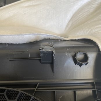 Black Market Window Tint  - Broken clip. - Home Window Tinting Near Me - Banning, California