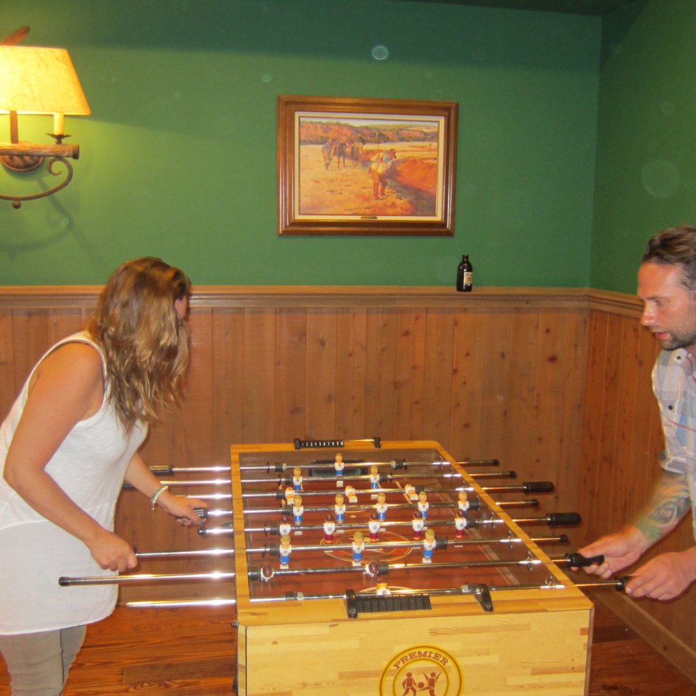 Circle Bar B Ranch - Foosball! - Bed & Breakfast Near Me - Goleta, California Circle Bar B Ranch - Foosball! - Bed & Breakfast Near Me - Goleta, California